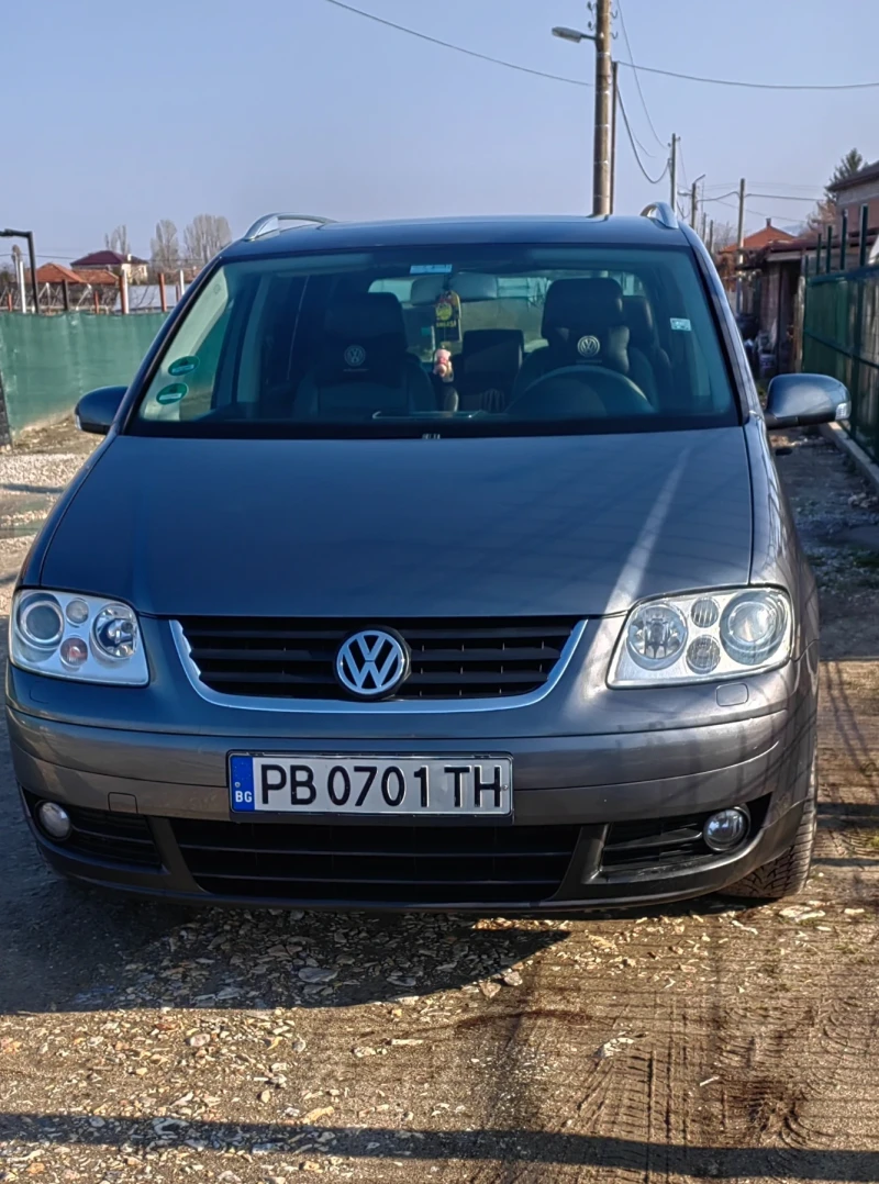 VW Touran, снимка 4 - Автомобили и джипове - 48493180