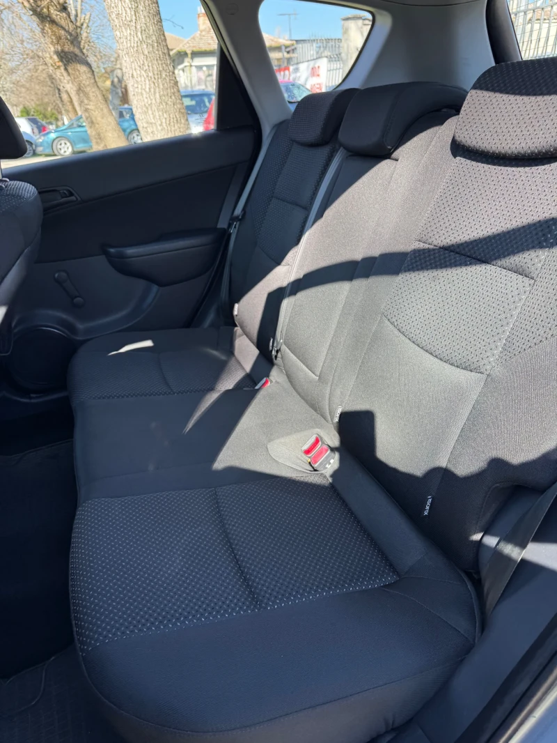 Hyundai I30 1.6 DIESEL AUSTRIA, снимка 13 - Автомобили и джипове - 49943348