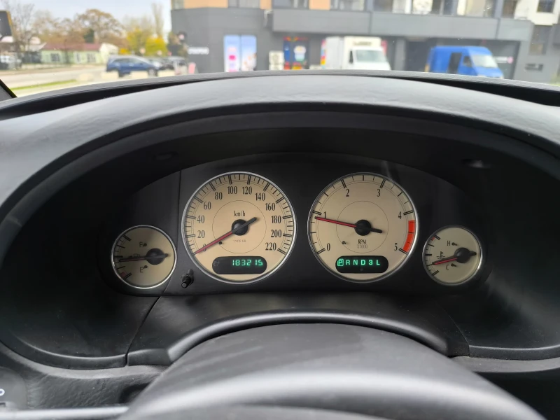 Chrysler Voyager, снимка 5 - Автомобили и джипове - 52457500