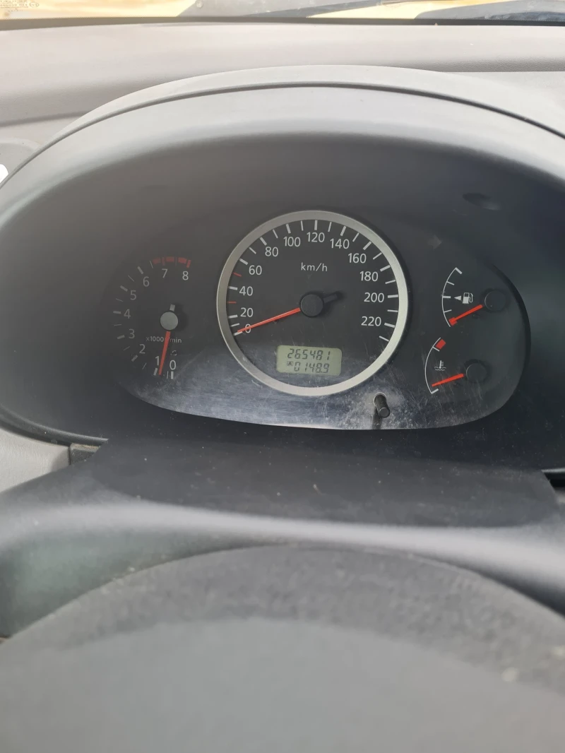 Nissan Almera 1.8куб.116к.с. Бензин-Газ , снимка 9 - Автомобили и джипове - 53503102
