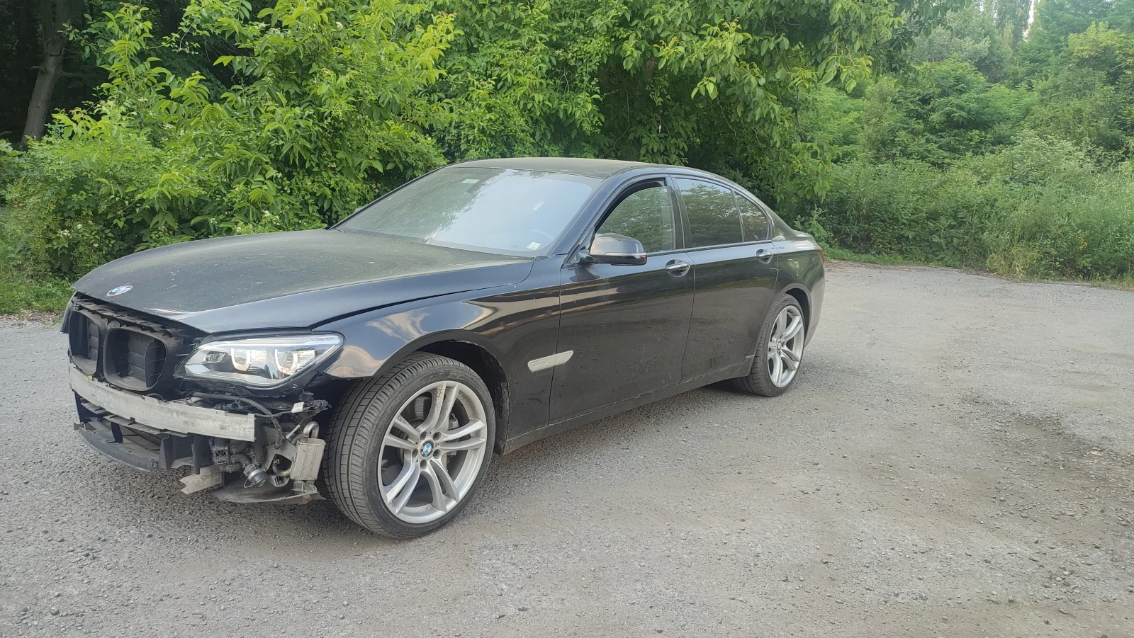BMW 750 d Xdrive, снимка 1