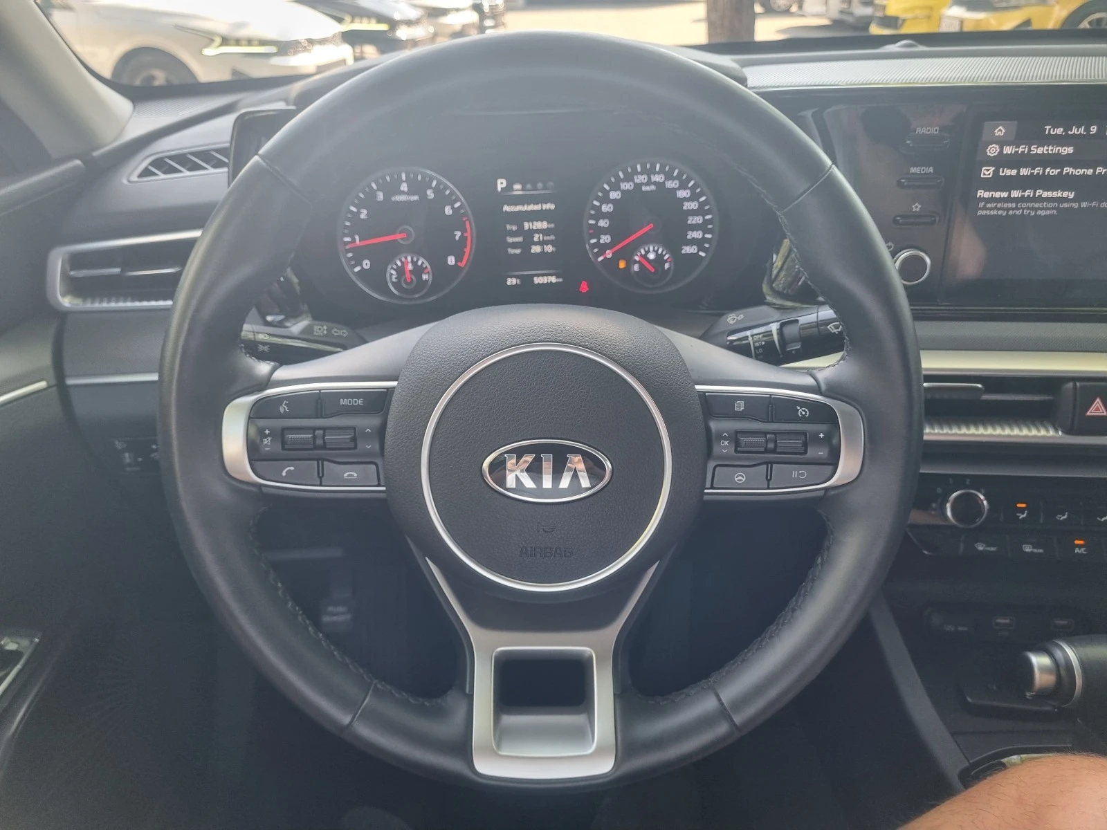 Kia K5 2.0 cm3 LPG - изображение 10