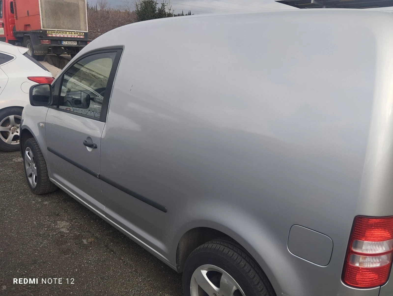 VW Caddy 1.6TDI Klima Спешно - изображение 6