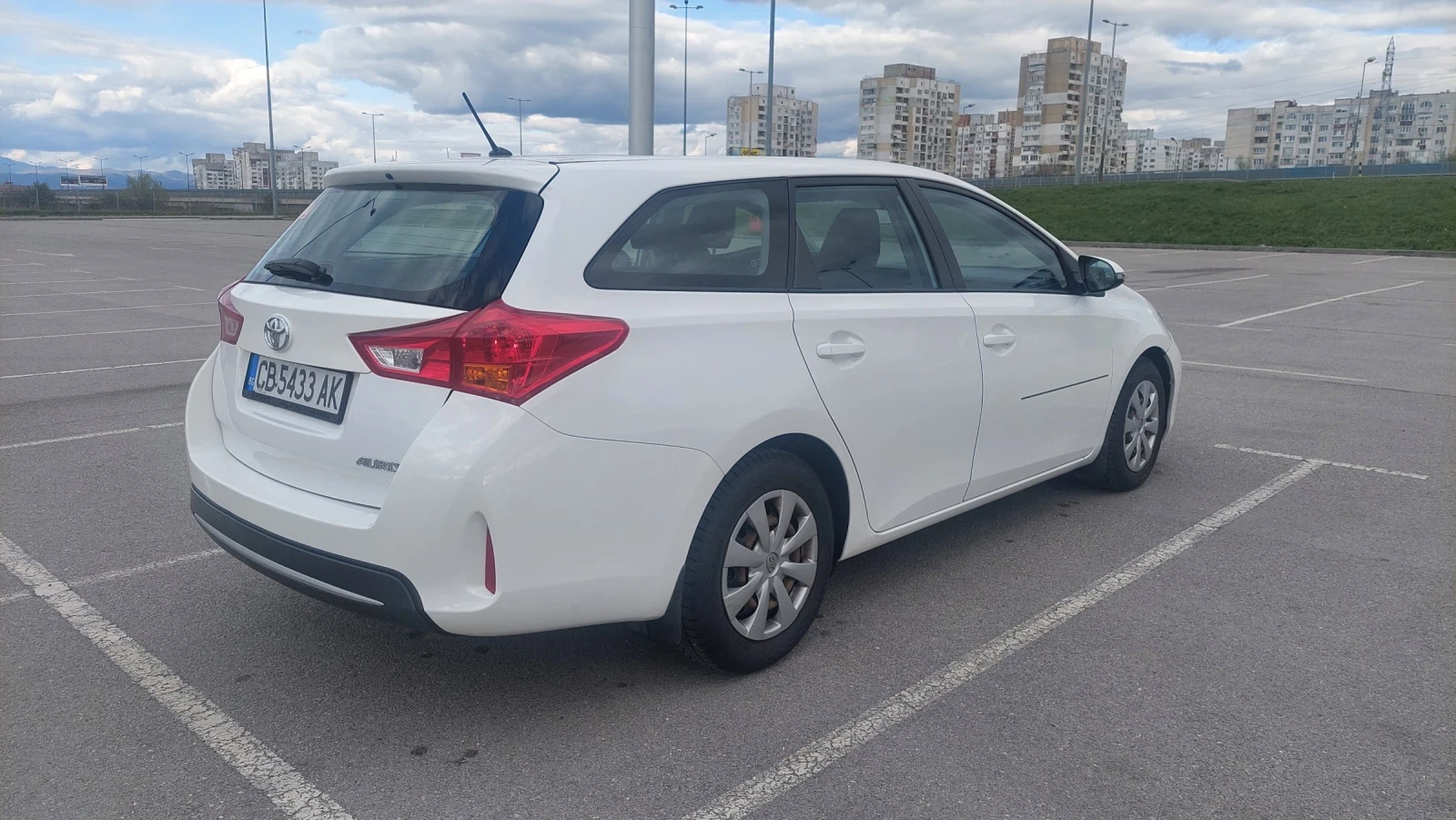 Toyota Auris  - изображение 9
