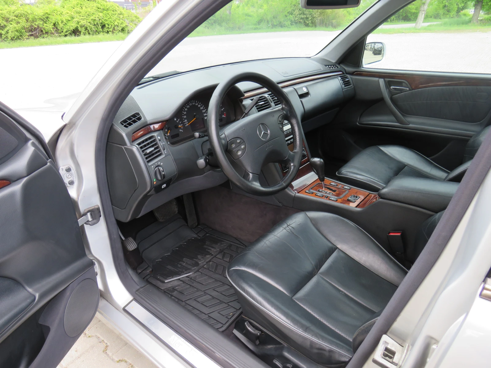 Mercedes-Benz E 320 CDI * * * АВТОМАТИК FACE FULL * * *  - изображение 9