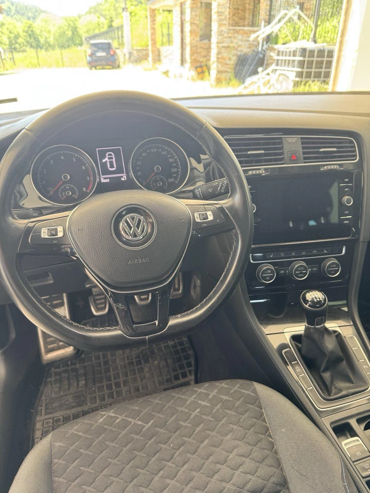 VW Golf 7.5 1.5 TSI - изображение 3