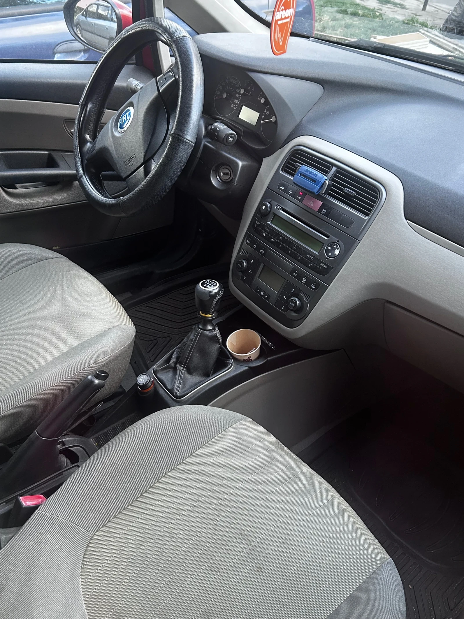 Fiat Punto Хеч- бек - изображение 6