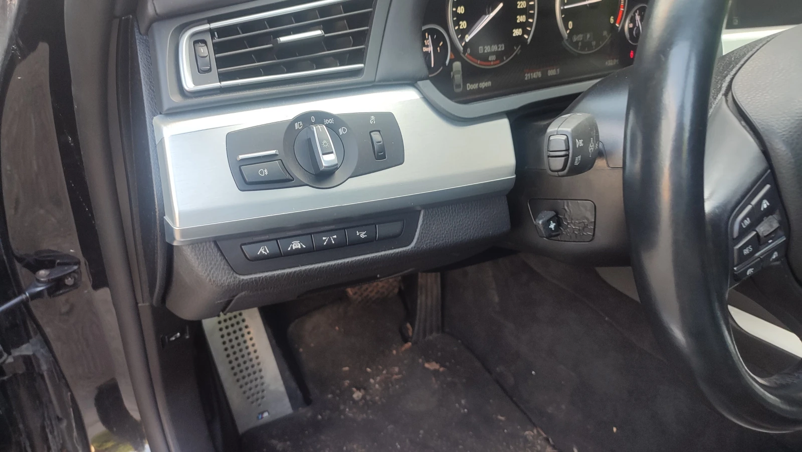 BMW 750 d Xdrive - изображение 9