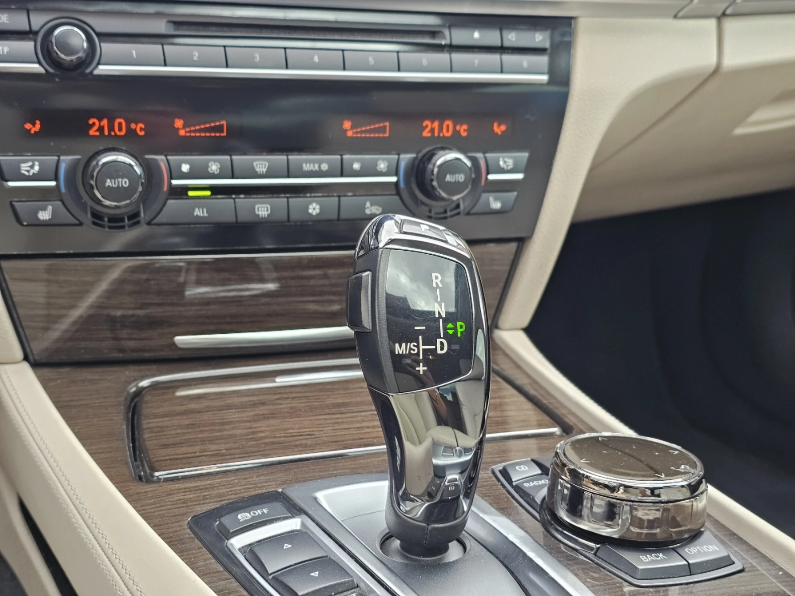 BMW 730 RWD, NBT, DIGITAL - изображение 8