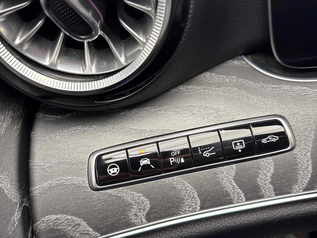 Mercedes-Benz CLS AMG 53  CARFAX | Mobile.bg   12