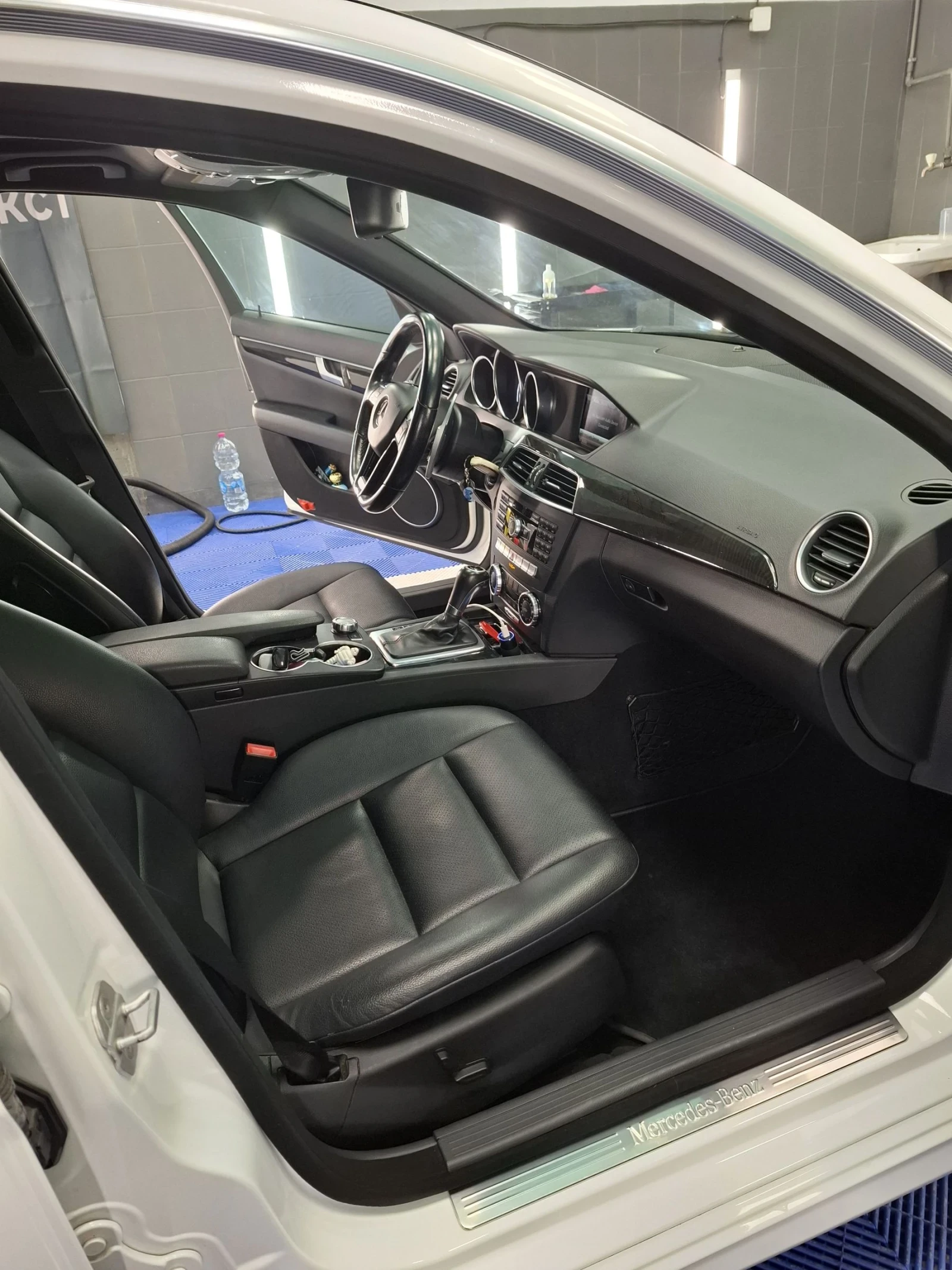 Mercedes-Benz C 300 | Mobile.bg � ����������� 12