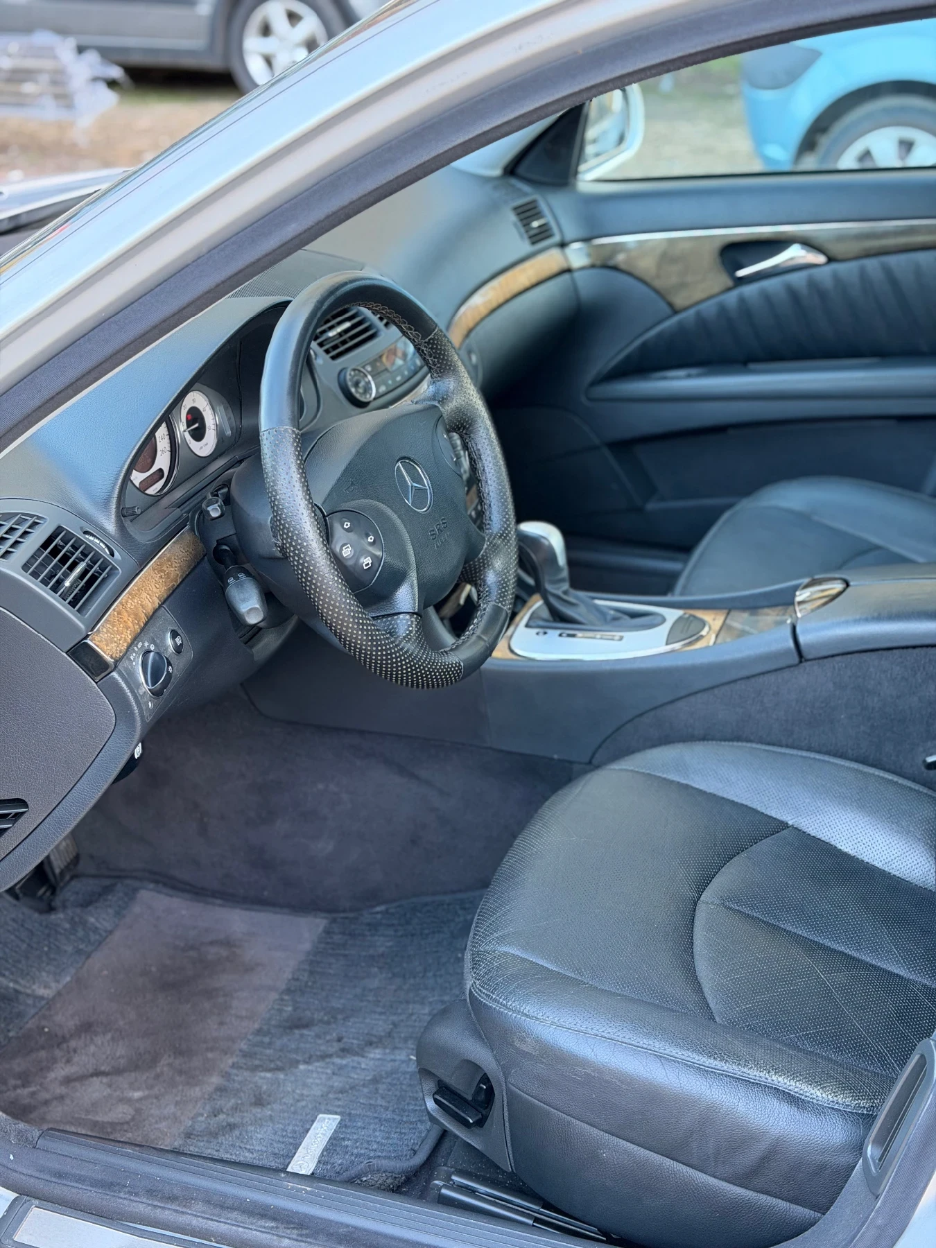Mercedes-Benz E 280, снимка 9 - Автомобили и джипове - 53803504