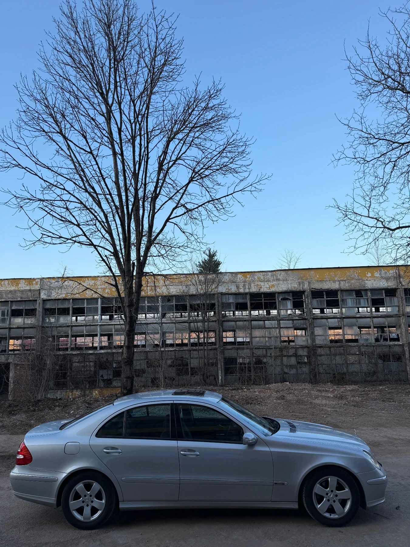 Mercedes-Benz E 280, снимка 5 - Автомобили и джипове - 53803504