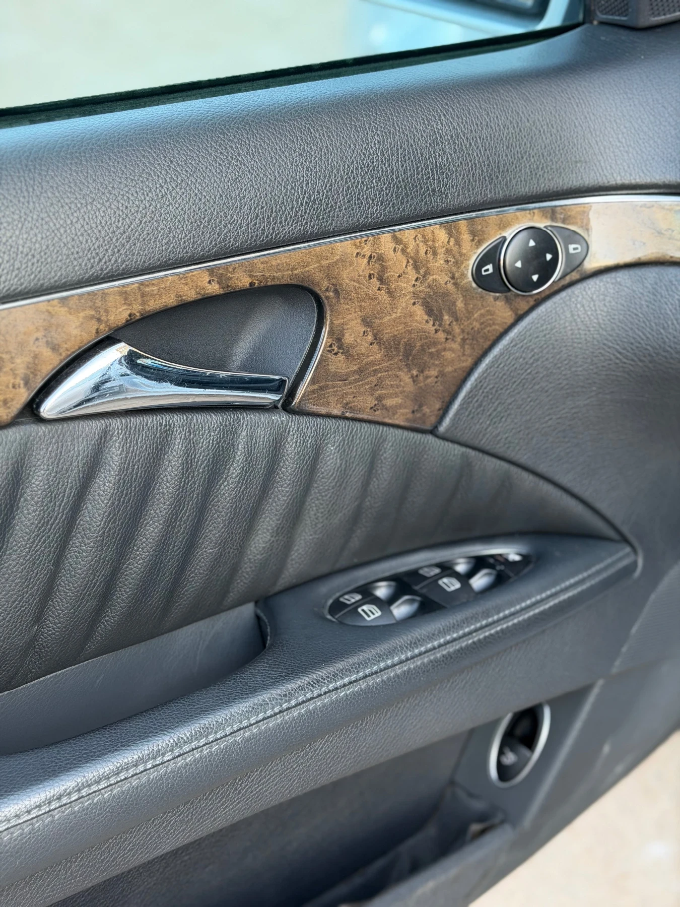 Mercedes-Benz E 280, снимка 10 - Автомобили и джипове - 53803504