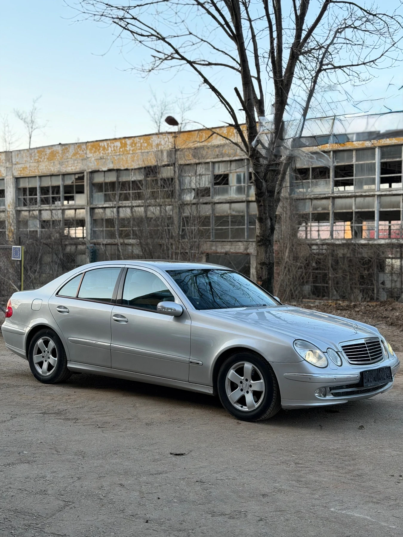 Mercedes-Benz E 280, снимка 2 - Автомобили и джипове - 53803504