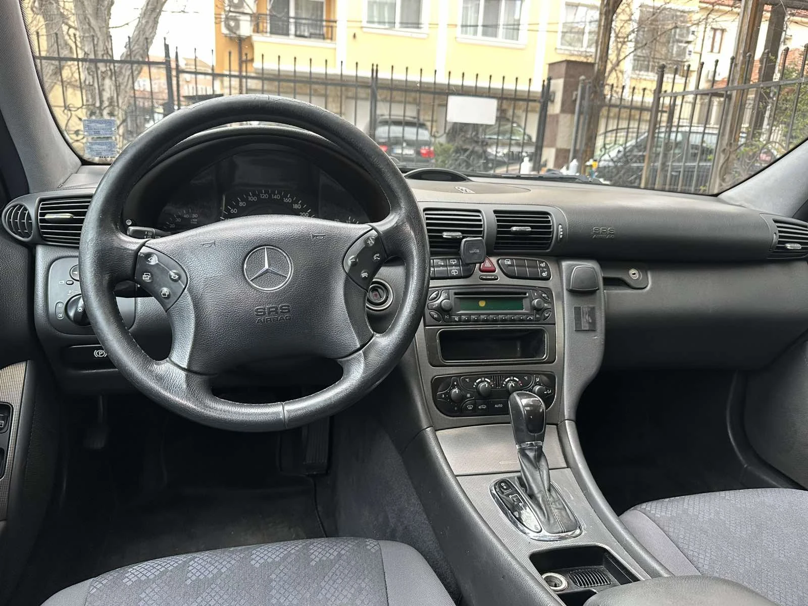 Mercedes-Benz C 270 270 CDI, снимка 8 - Автомобили и джипове - 54057759
