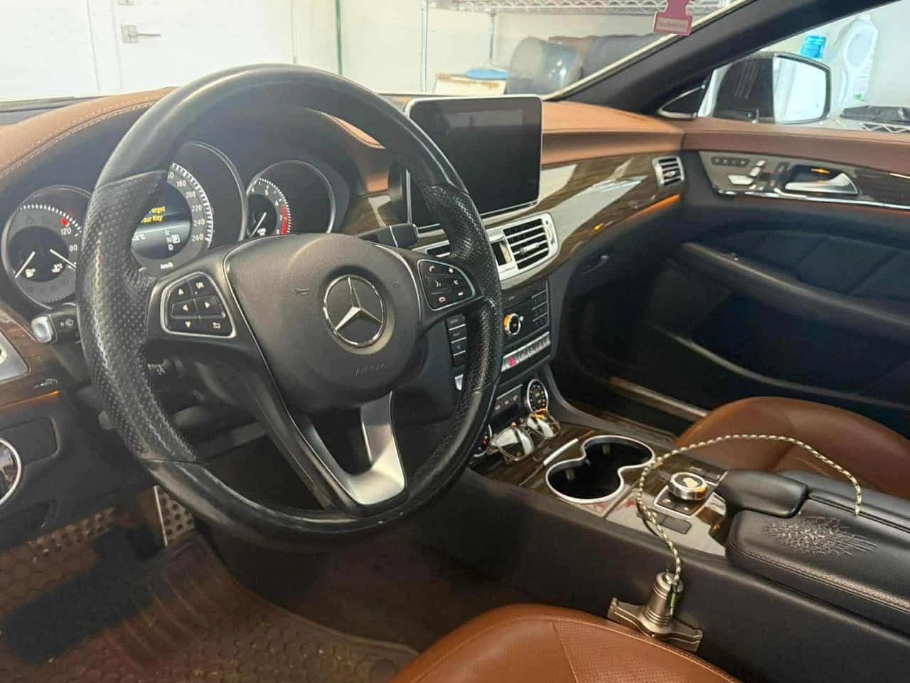 Mercedes-Benz CLS 550 CARFAX * ОТ ПЪРВИ СОБСТВЕНИК * , снимка 5 - Автомобили и джипове - 54135056