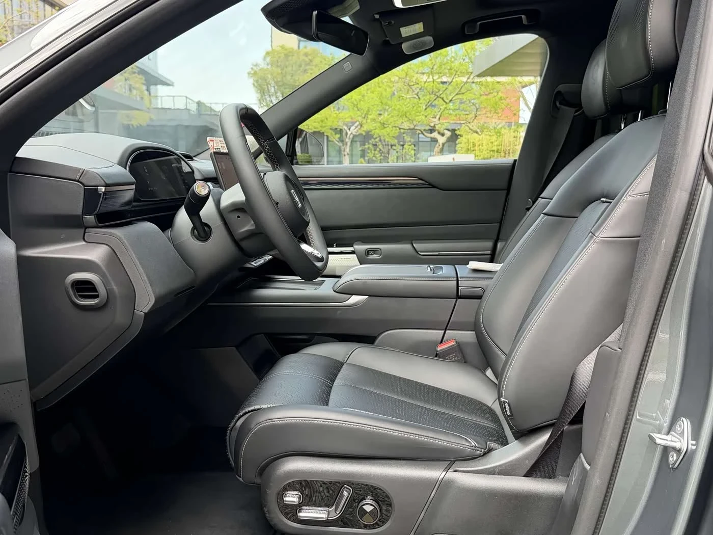 Zeekr 7X AWD Intelligent Driving edition autogeorge.com, снимка 13 - Автомобили и джипове - 54235972