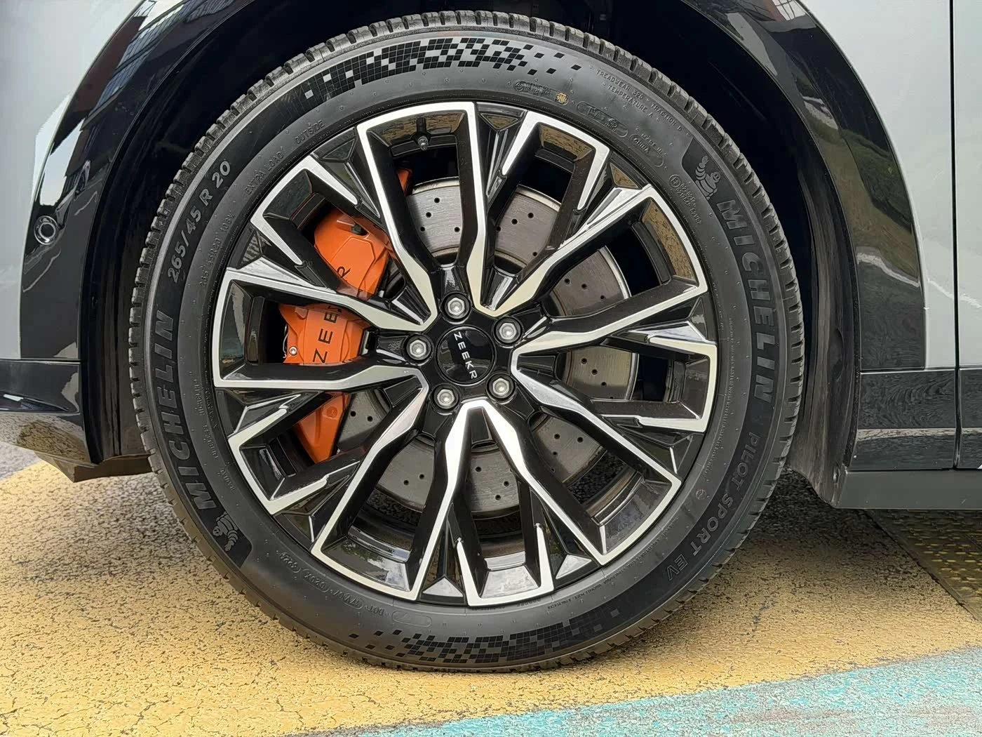 Zeekr 7X AWD Intelligent Driving edition autogeorge.com, снимка 12 - Автомобили и джипове - 54235972