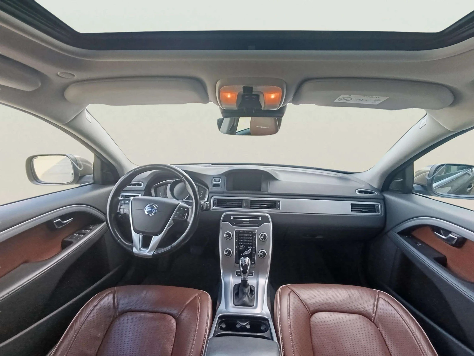 Volvo Xc70 2, 0, снимка 11 - Автомобили и джипове - 54297092