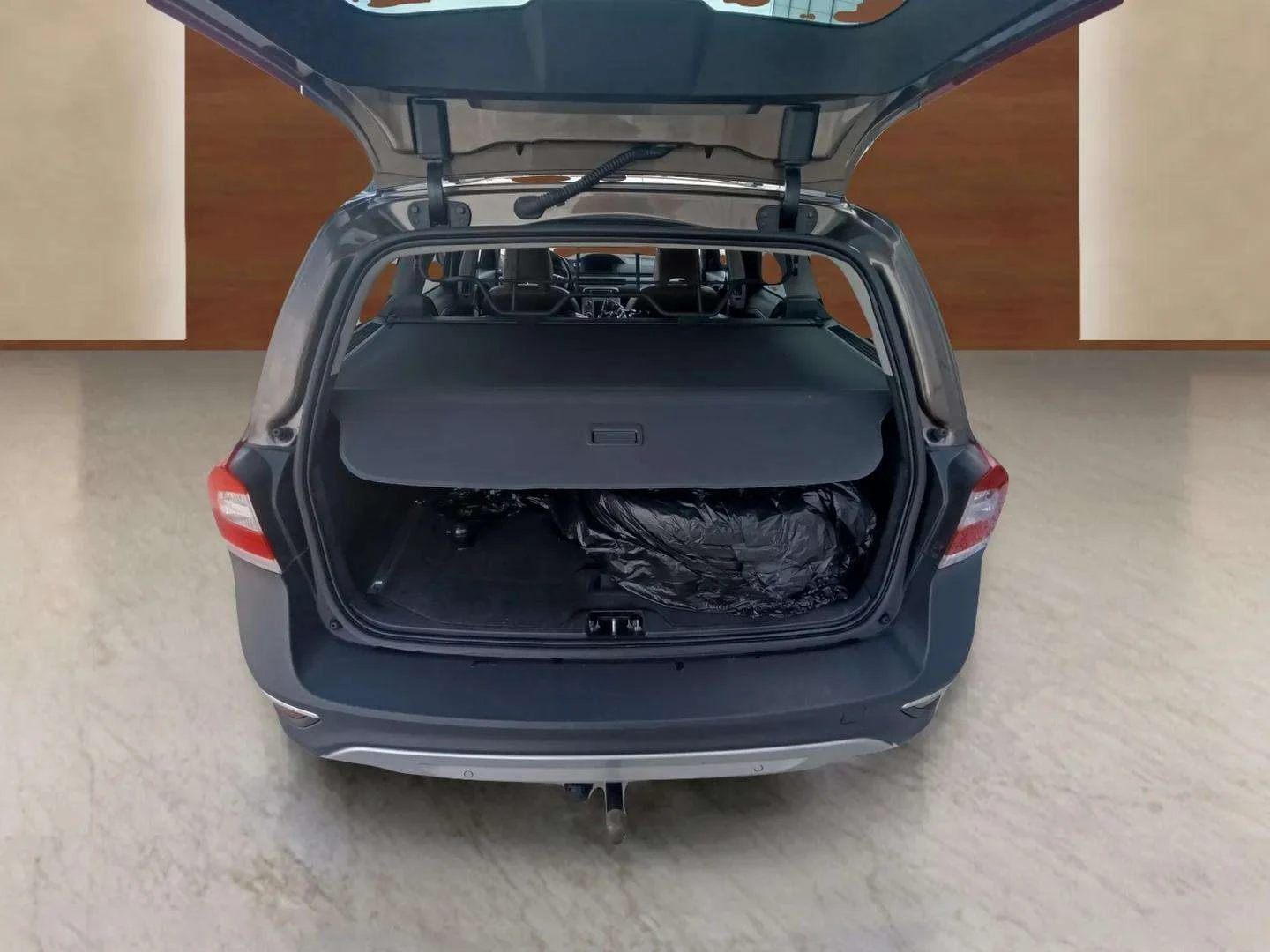 Volvo Xc70 2, 0, снимка 12 - Автомобили и джипове - 54297092