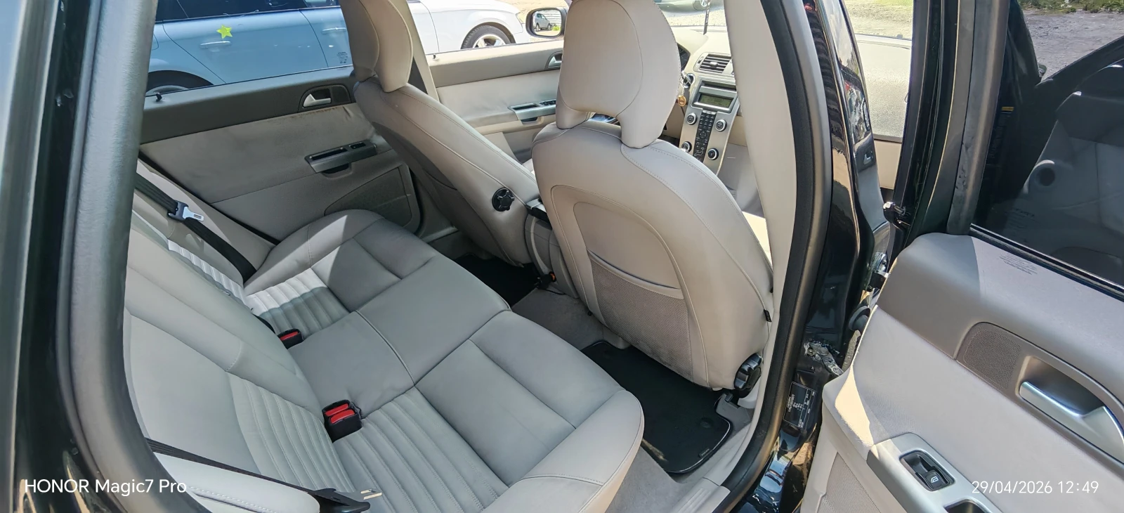 Volvo V50 2.0 D, снимка 14 - Автомобили и джипове - 54354705