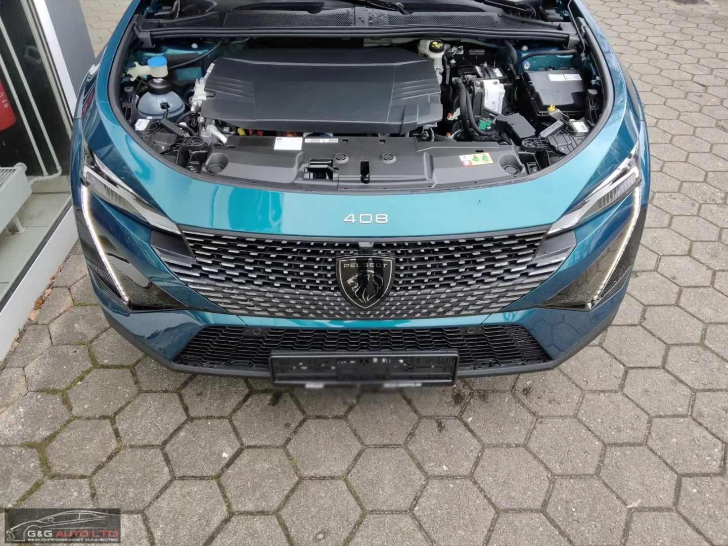 Peugeot 408 e-ALLURE/213HP/NAVI/360/LED/CPLAY/H.PUMP/319q, снимка 12 - Автомобили и джипове - 54597614