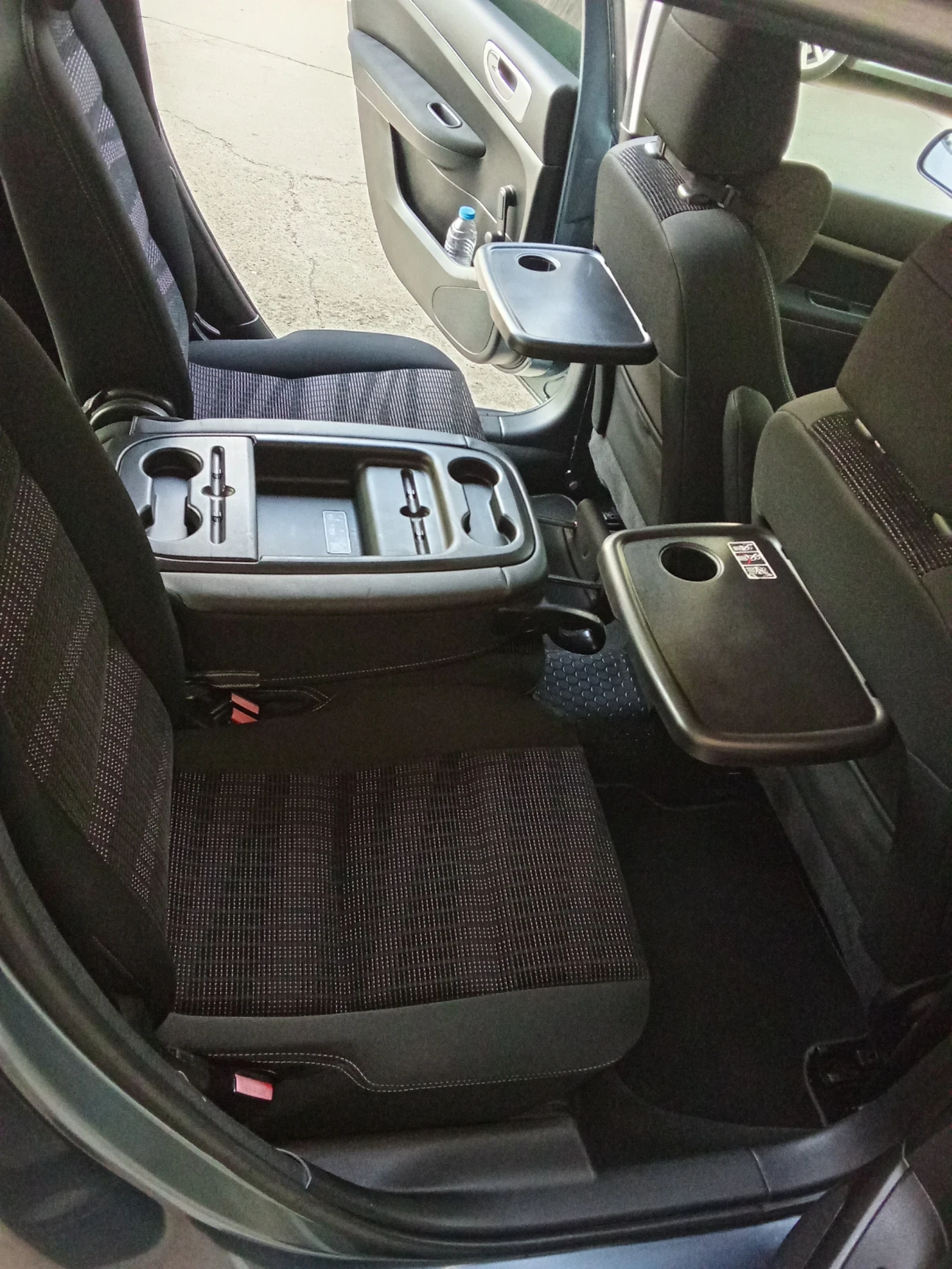 Peugeot 307 1.6 Hdi, снимка 9 - Автомобили и джипове - 55223488