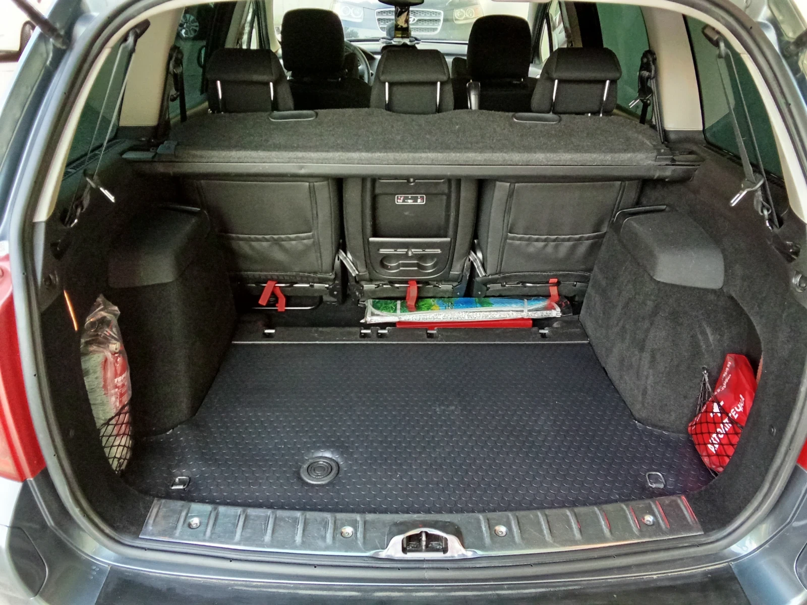 Peugeot 307 1.6 Hdi, снимка 11 - Автомобили и джипове - 55223488