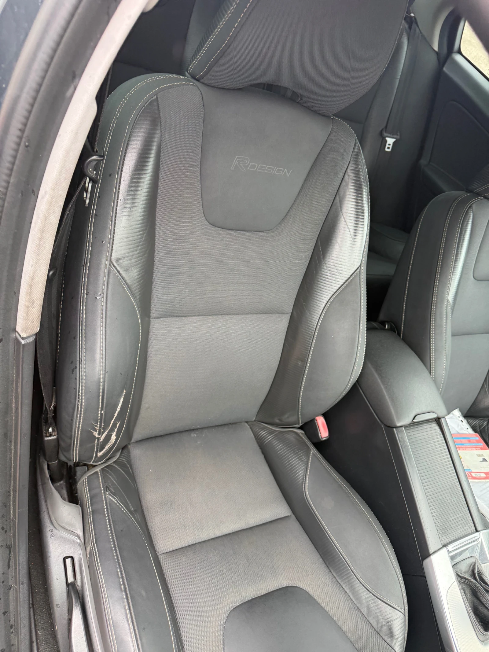 Volvo S60 1.6t T3 R-DESIGN, снимка 6 - Автомобили и джипове - 55430546