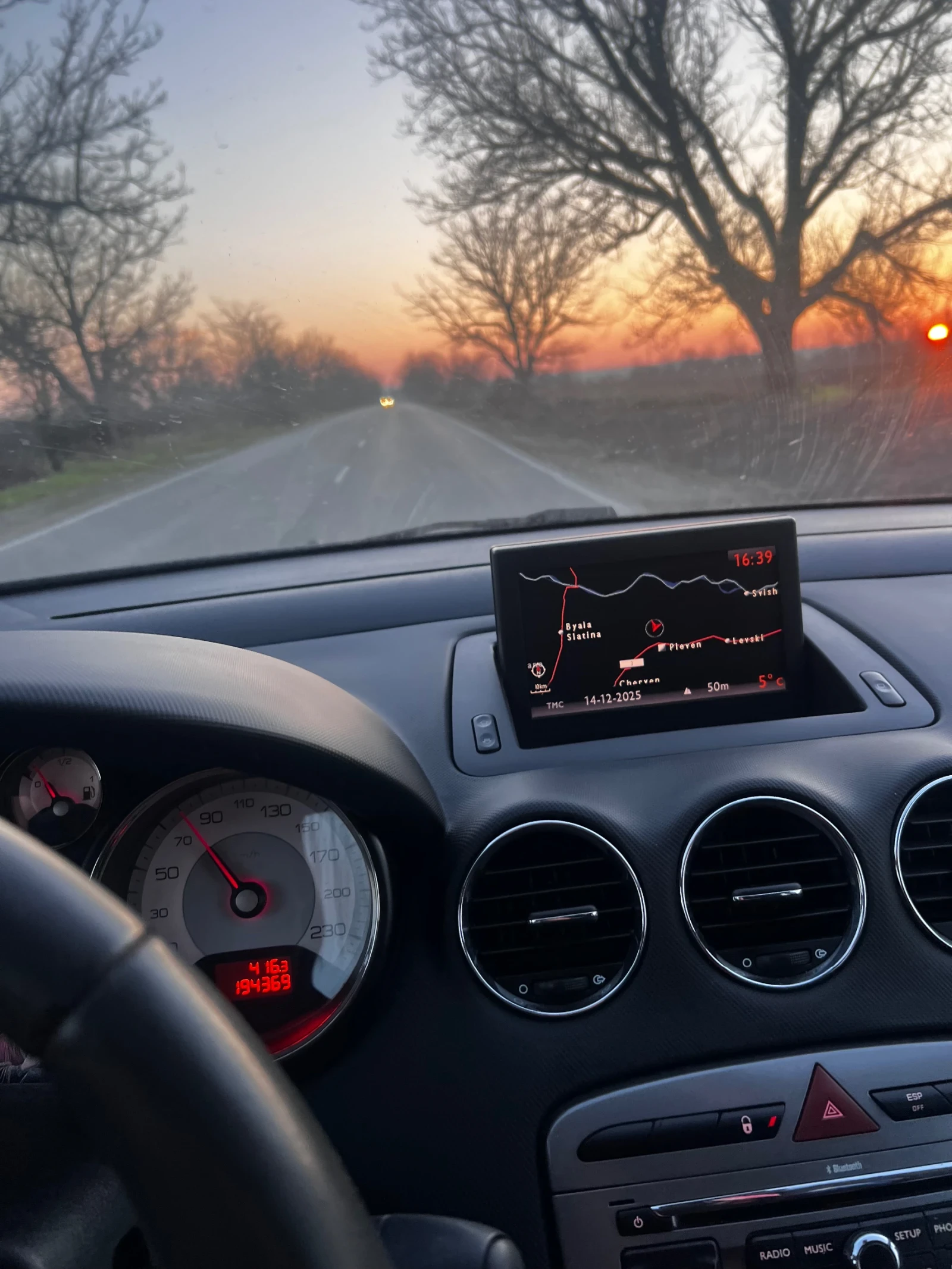 Peugeot 308 1, 6hdi, снимка 3 - Автомобили и джипове - 55800132