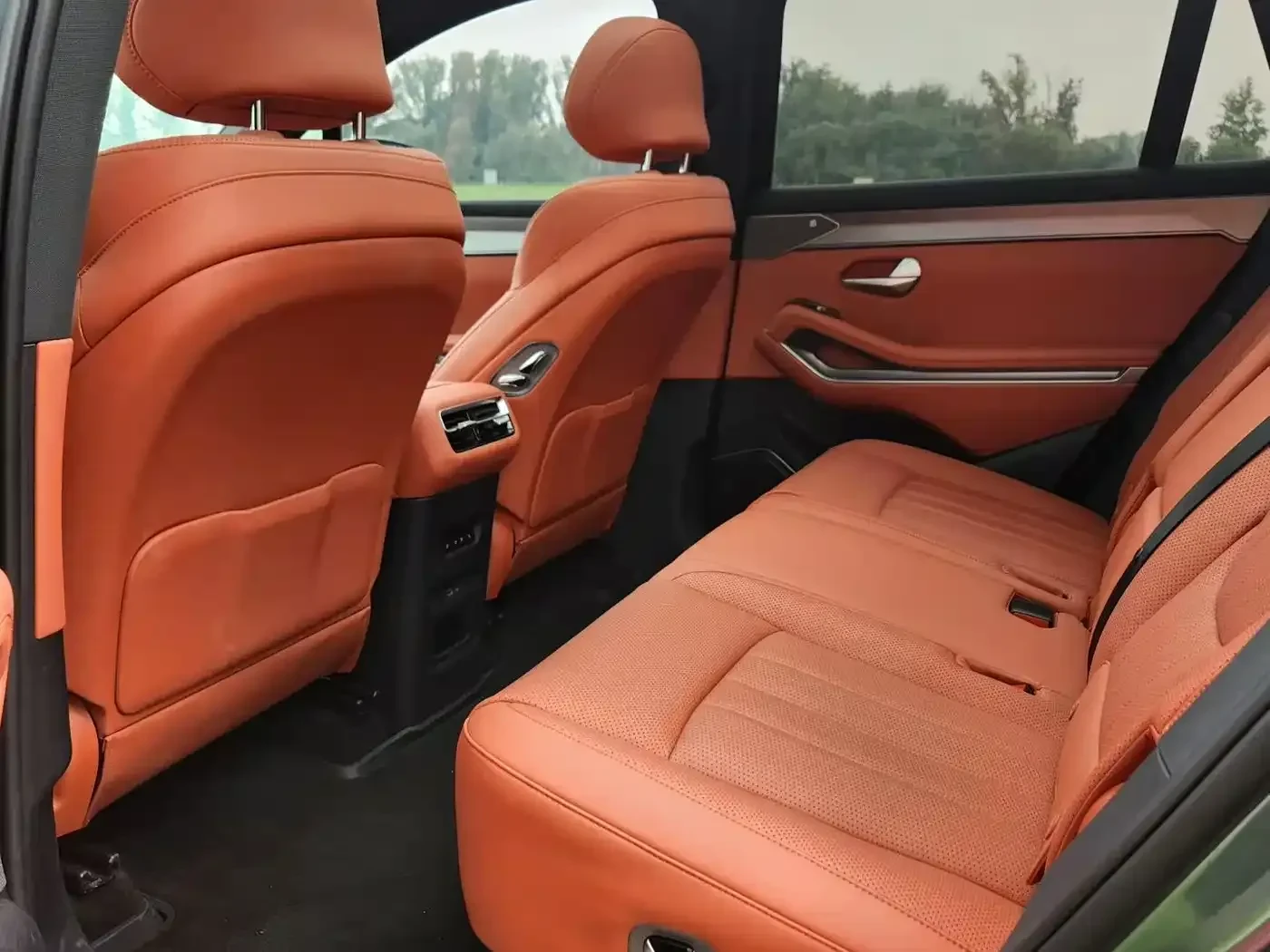 BYD Tang DM 215KM LiDAR Flagship | 7 ����� | Mobile.bg � ����������� 5
