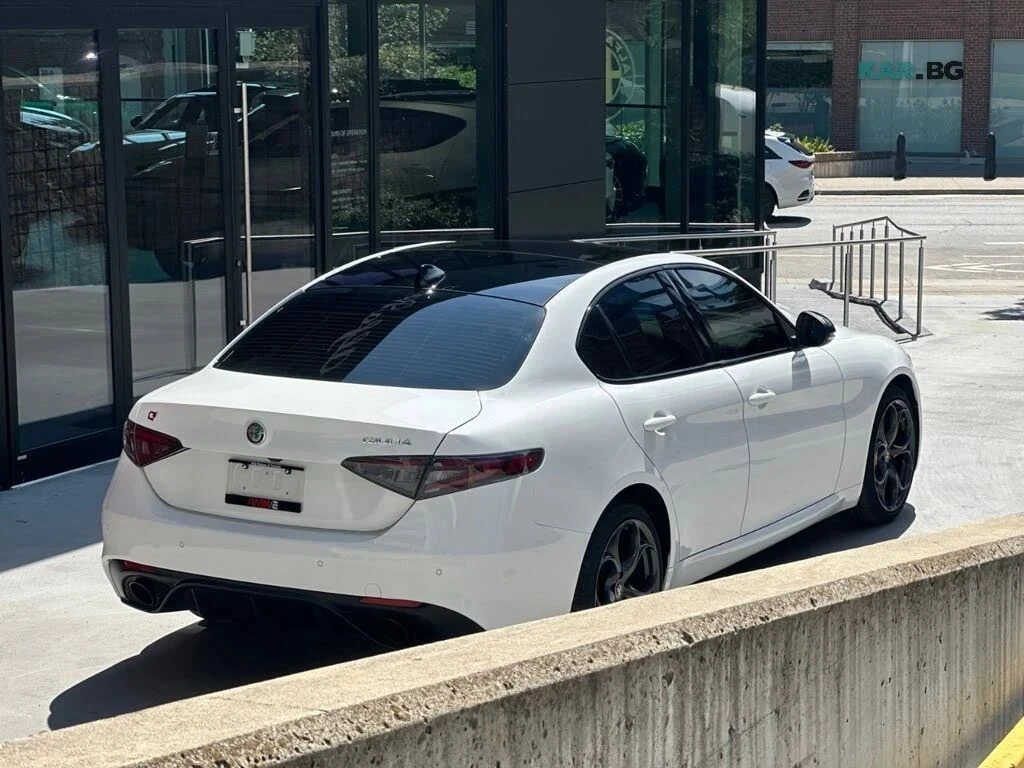 Alfa Romeo Giulia, снимка 6 - Автомобили и джипове - 56730475