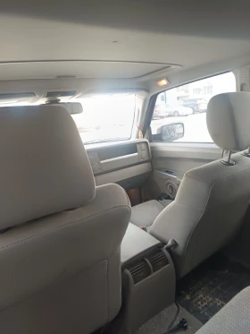 Jeep Commander Бензин, снимка 8