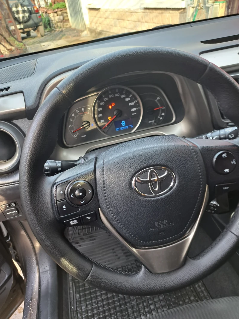 Toyota Rav4 2.0, 124hp D4D, снимка 17 - Автомобили и джипове - 47584737