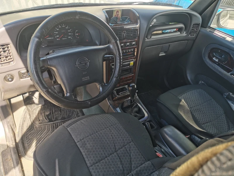 SsangYong Korando 2.9TD, снимка 4 - Автомобили и джипове - 49076023