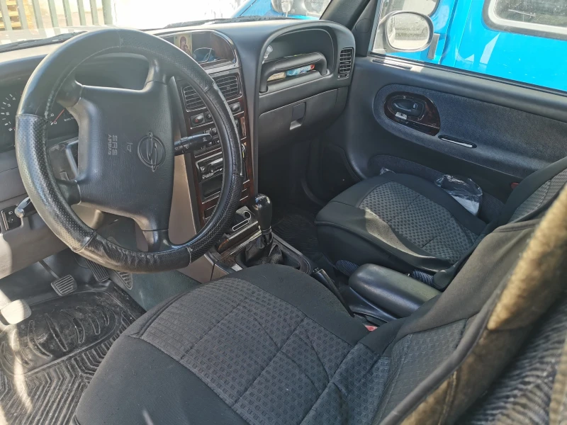 SsangYong Korando 2.9TD, снимка 3 - Автомобили и джипове - 49076023