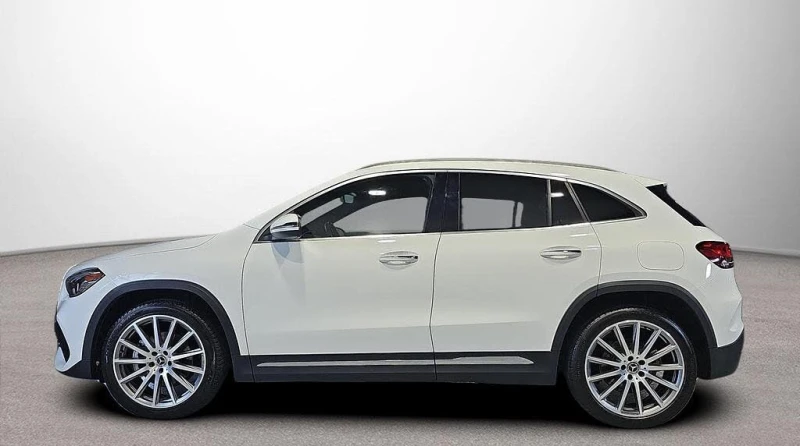 Mercedes-Benz GLA GLA 250 4MATIC * АвтоКредит* (ЦЕНА ДО БГ), снимка 3 - Автомобили и джипове - 52581250