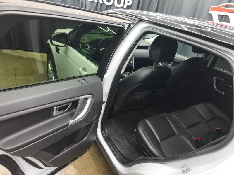Land Rover Discovery Sport 2.0TDI Automatic 4x4 150k.c, снимка 9 - Автомобили и джипове - 52661613