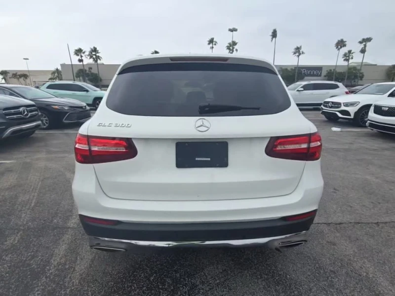 Mercedes-Benz GLC 300, снимка 4 - Автомобили и джипове - 53186998