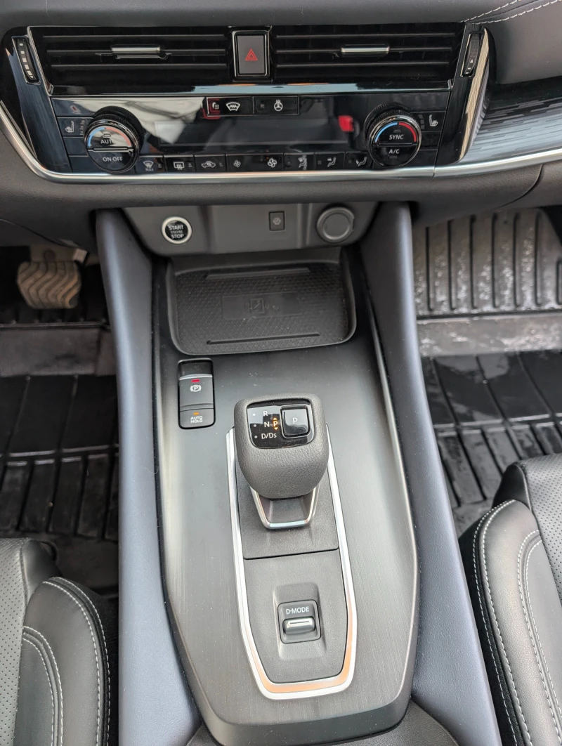 Nissan Qashqai, снимка 14 - Автомобили и джипове - 53531664