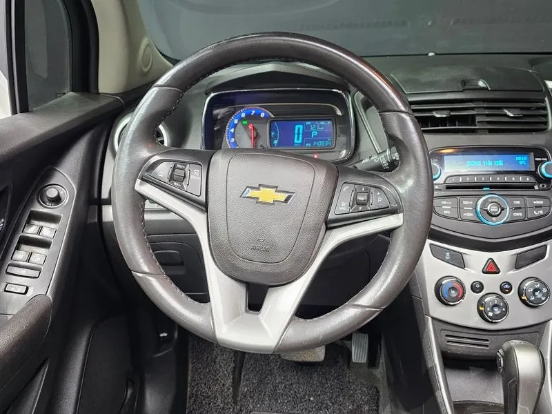 Chevrolet Trax 1.4, снимка 13 - Автомобили и джипове - 54327805