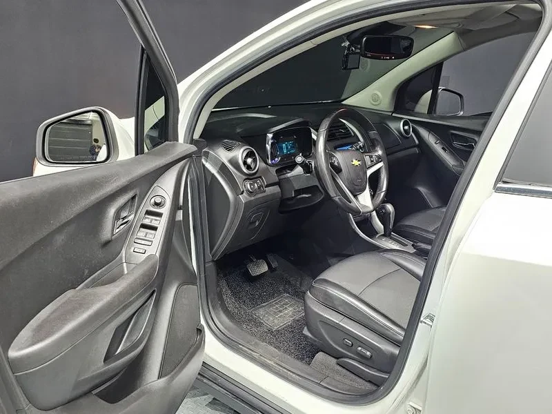 Chevrolet Trax 1.4, снимка 11 - Автомобили и джипове - 54327805