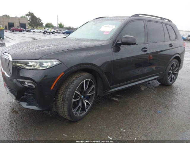 BMW X7 * xDrive40i* M-SPORT* КОЖА* ПОДГРЕВ* ОБДУХВАНЕ* ПА, снимка 2 - Автомобили и джипове - 54881436