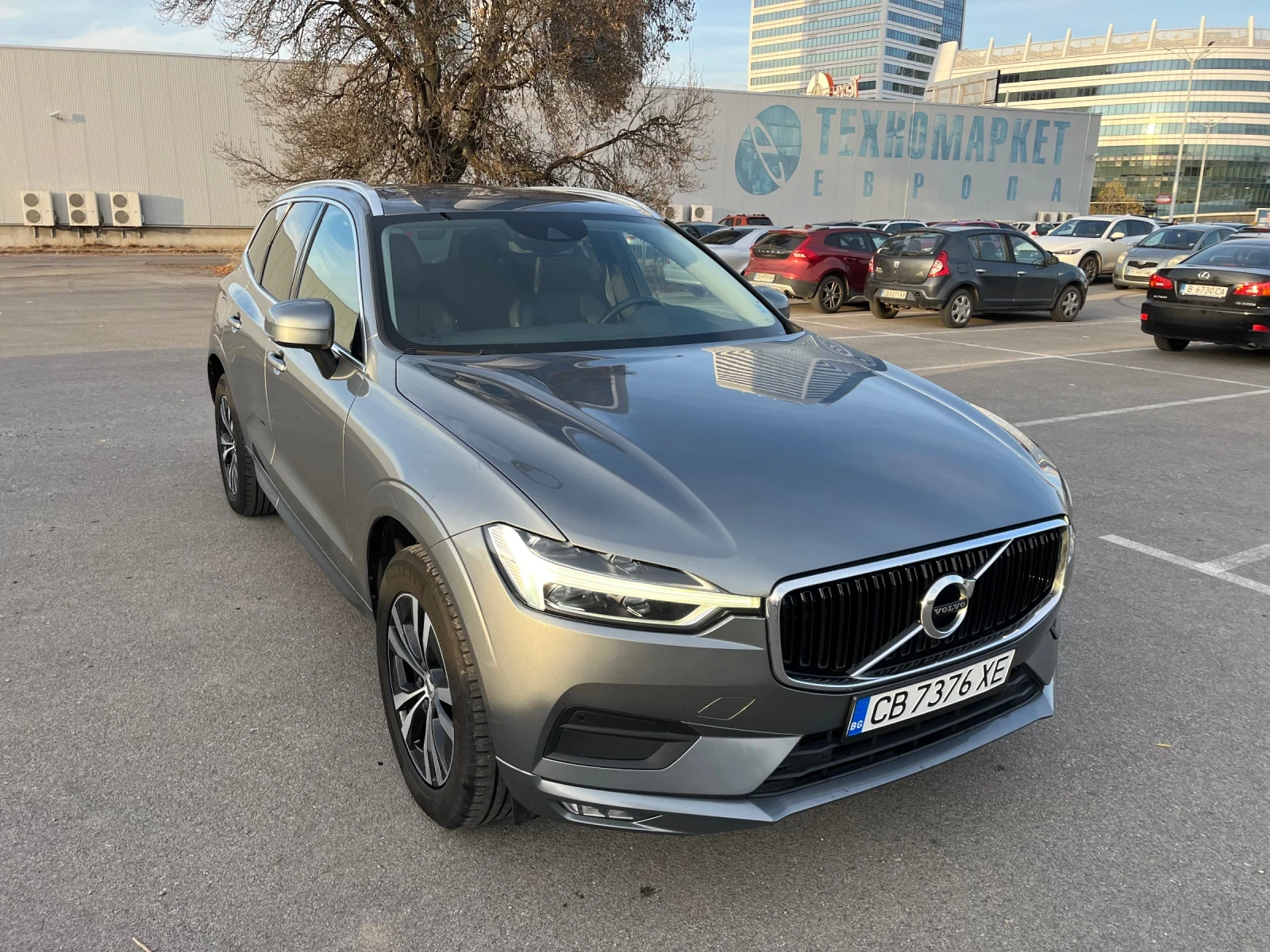 Volvo XC60 2.0D-150k.c. Momentum Pro - изображение 3