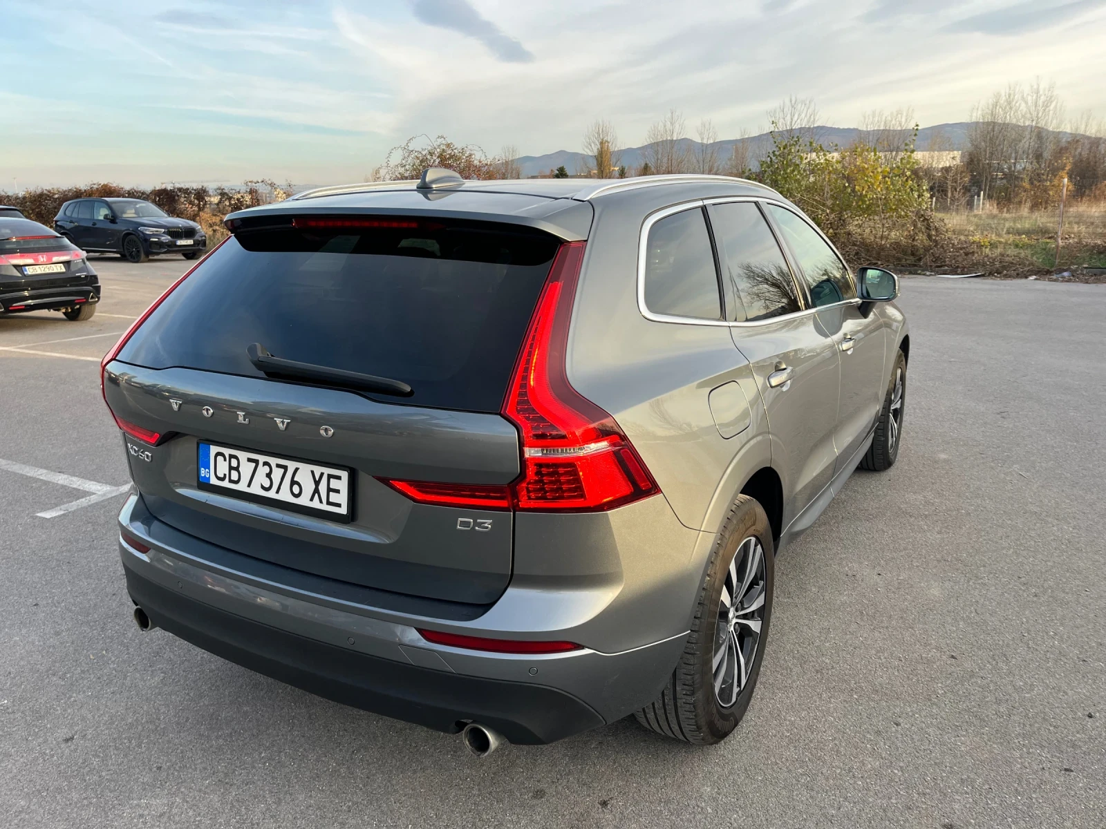 Volvo XC60 2.0D-150k.c. Momentum Pro - изображение 5