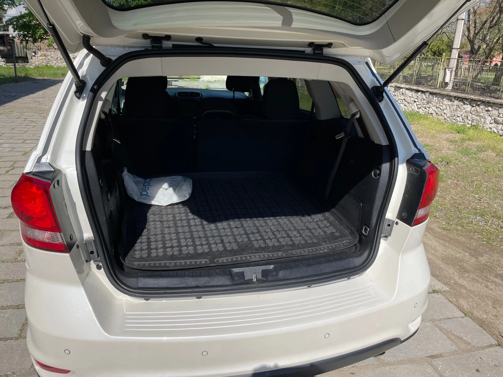 Fiat Freemont 2.0 170  - изображение 7