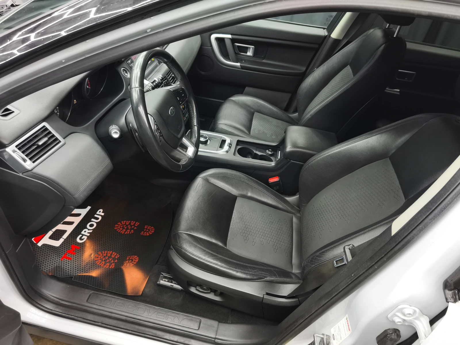 Land Rover Discovery Sport 2.0TDI Automatic 4x4 150k.c - изображение 8