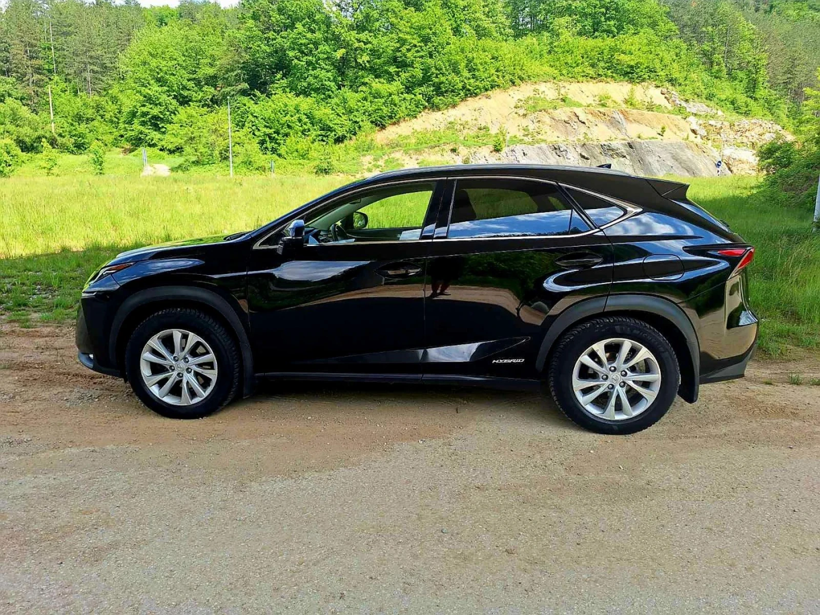 Lexus NX 300h Luxury, LPG, снимка 4 - Автомобили и джипове - 54636211