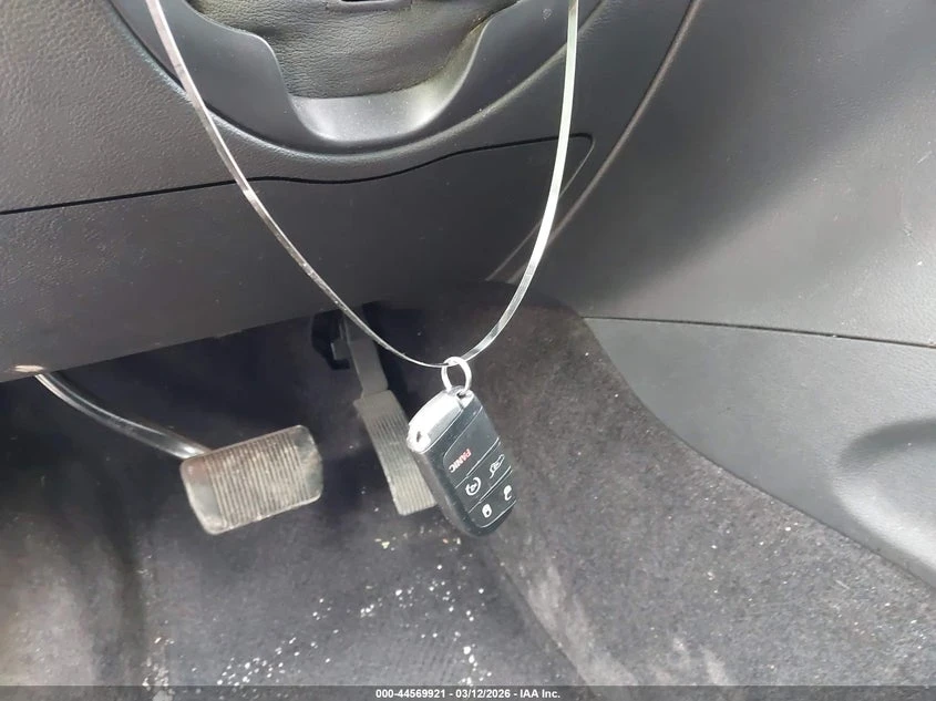 Jeep Grand cherokee 3.6l Altitude 4X4, снимка 11 - Автомобили и джипове - 54072141